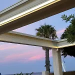 Wake Up By The Sea In Your Cozy Corner Apartament